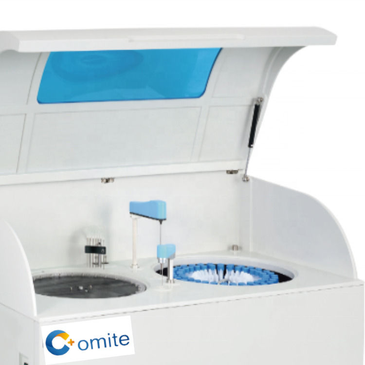 Kleinste grootte Veterinaire automatische biochemische analysator Bloedanalysator 300 snelheid Hospitale biochemische analysator