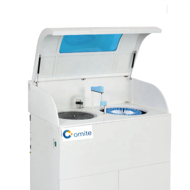 Kleinste grootte Veterinaire automatische biochemische analysator Bloedanalysator 300 snelheid Hospitale biochemische analysator