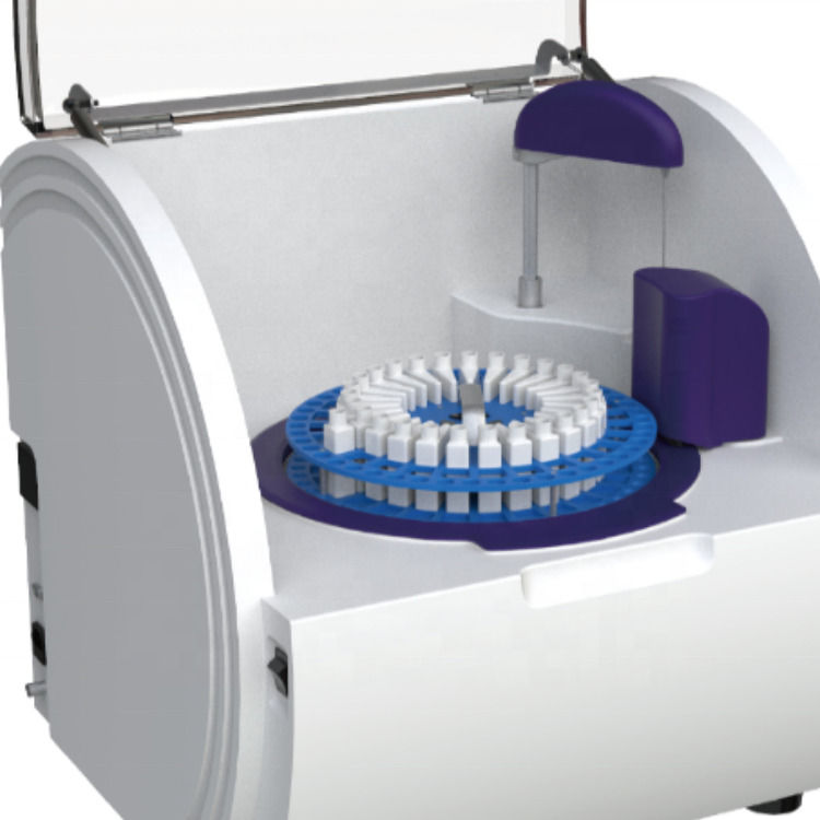 Commerciële Benchtop Mini Volautomatische Bloedchemie Analyser Kleinere Afmetingen Biochemische Analyser Ziekenhuis Kliniek Biochemie Analyser